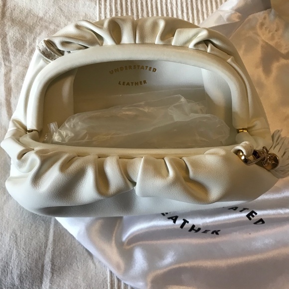 NEW Understated Vegan Leather Clasp Clutch - Picture 4 of 7